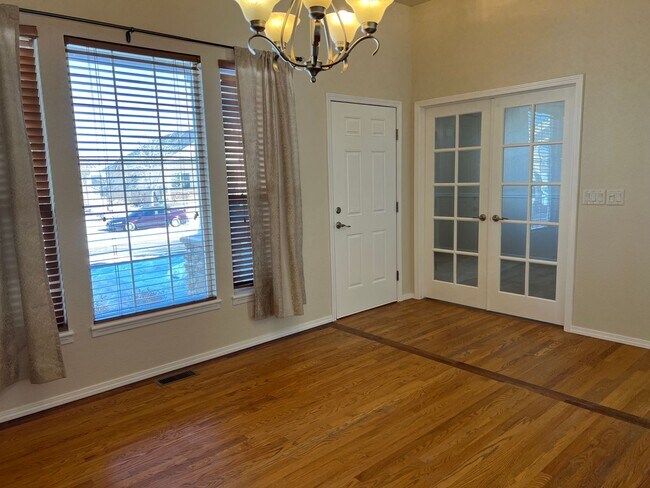 Building Photo - Very Nice 4-Bdrm Rancher in Meridian Ranch