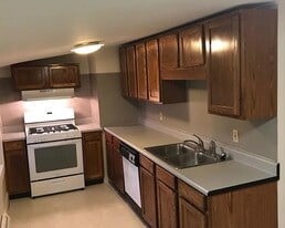 Building Photo - 87 Mawney St