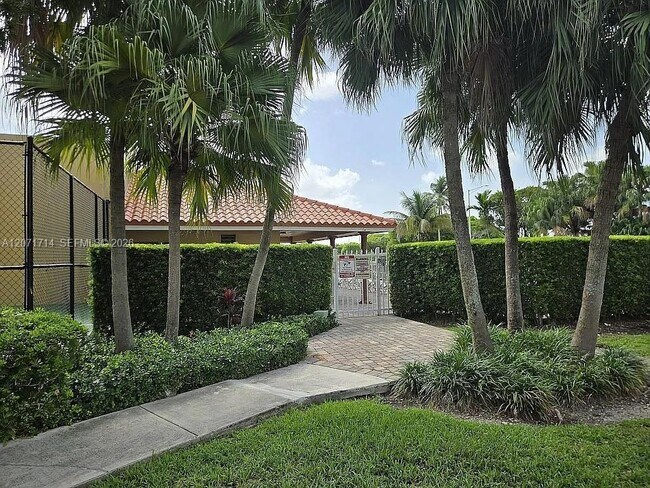 Building Photo - 8575 NW 5th Terrace