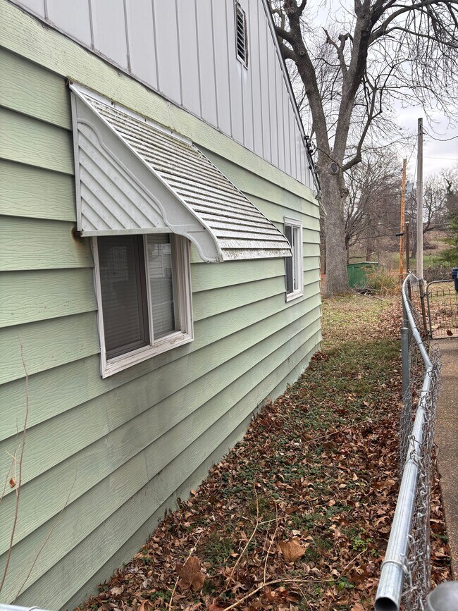 Building Photo - 6725 Wanda Ave