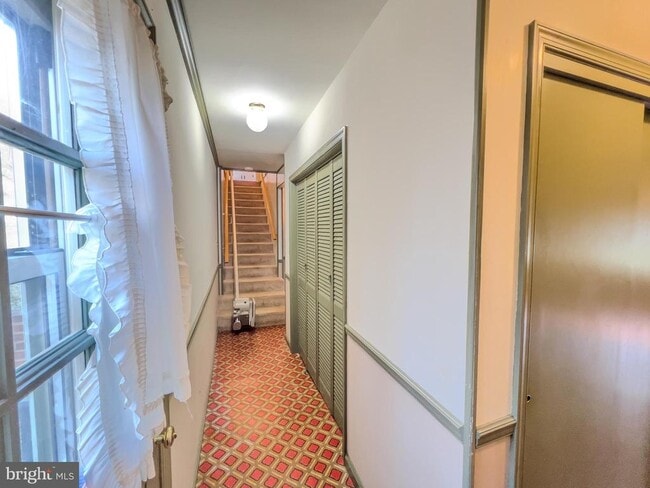 Building Photo - 194 Red Hill Rd