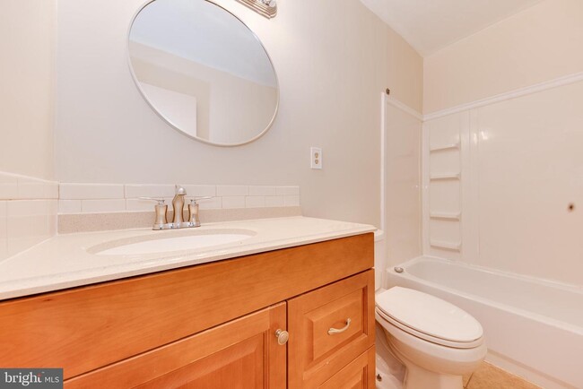 Building Photo - 9073 Lambskin Ln