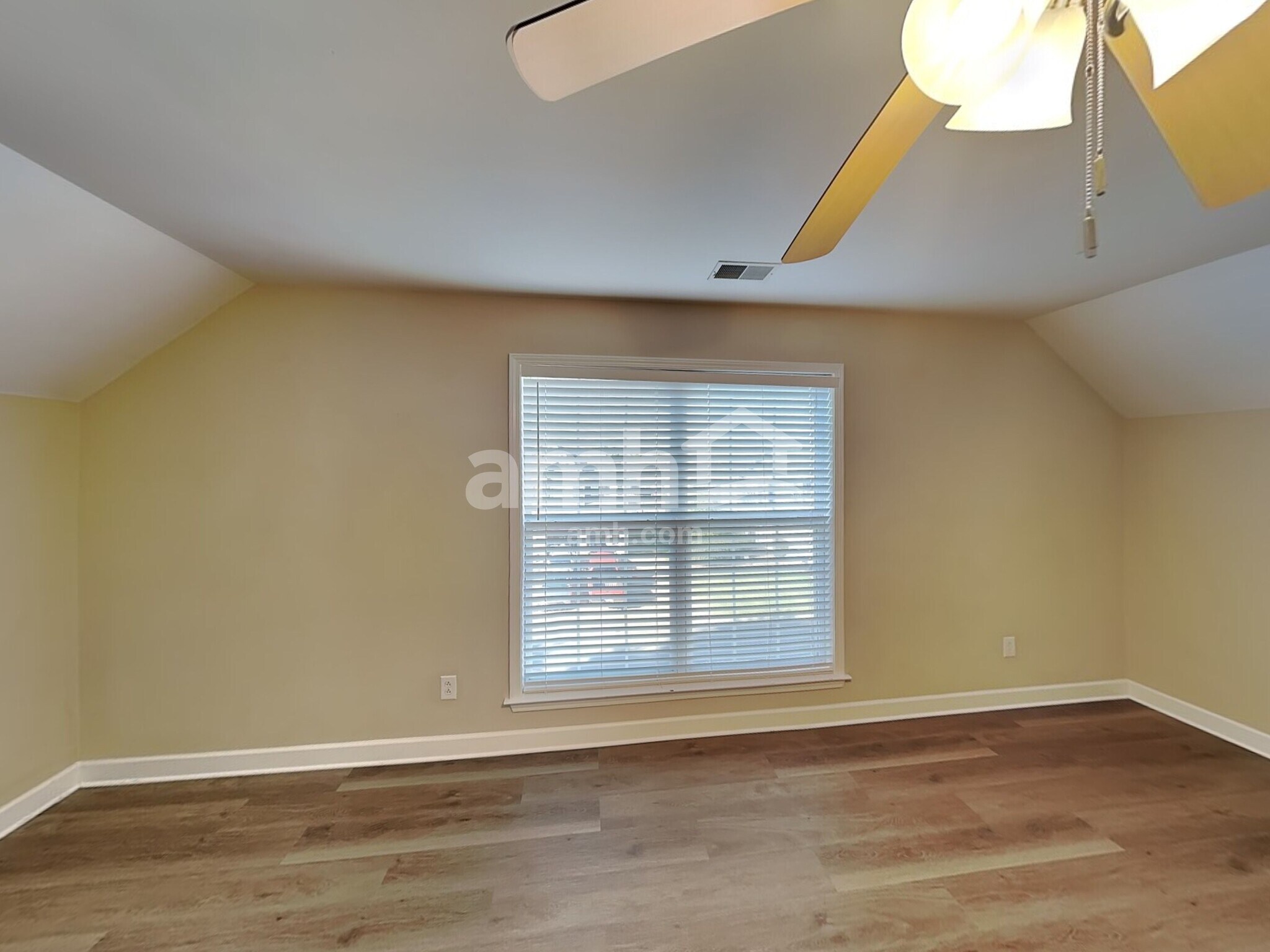 Building Photo - 7008 Masonboro Dr
