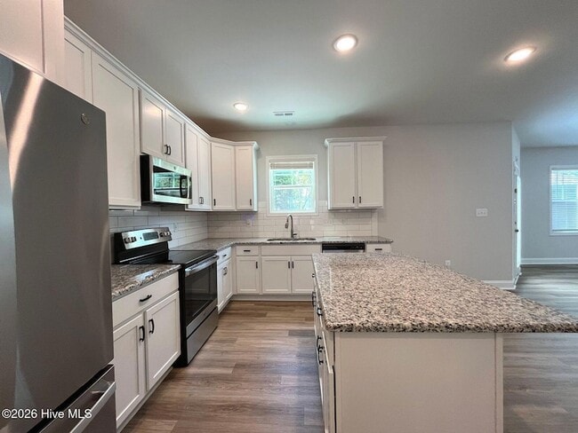 Building Photo - 143 Lonesome Glory Dr