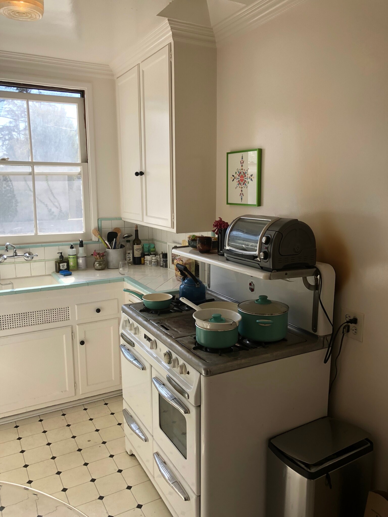 Building Photo - 4024-4028 Los Feliz Blvd