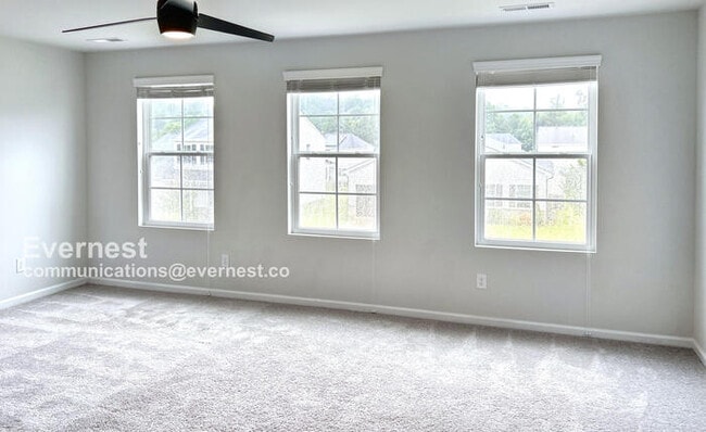 Building Photo - 425 Infinity Cir