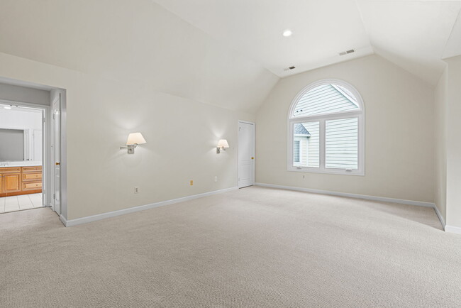 Building Photo - 7926 Long Ridge Ct
