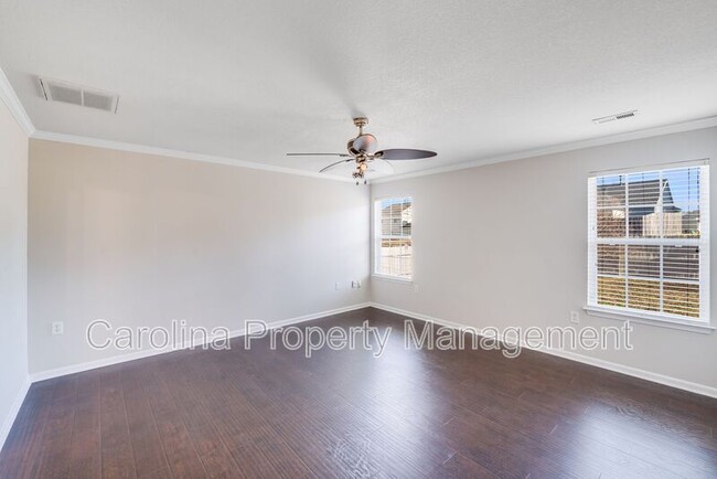 Building Photo - 7020 Bullock Dr