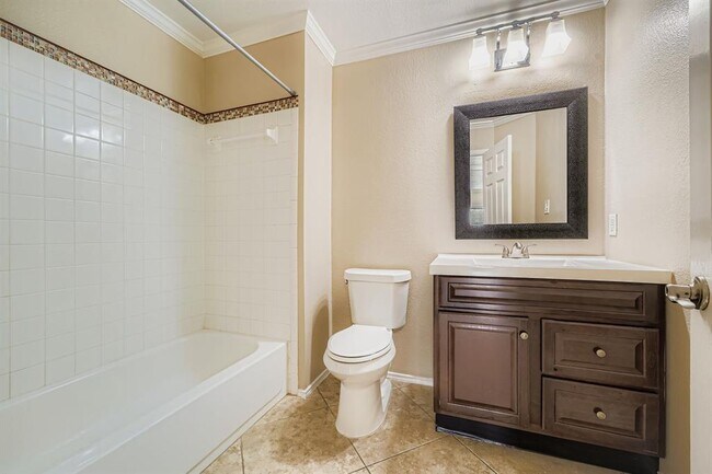 Building Photo - 1301 Coral Cay Ln