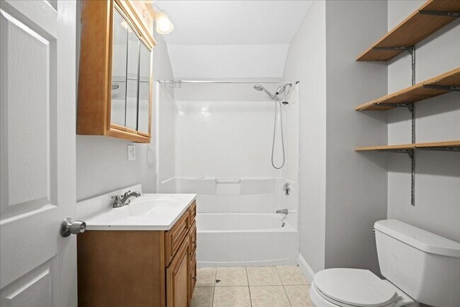 Building Photo - 36 Cedar St