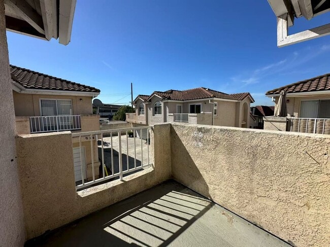 Building Photo - 3 Bedroom home for leasing in La Puente