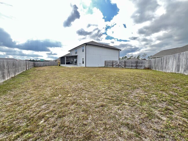 Building Photo - 603 Champ Trl