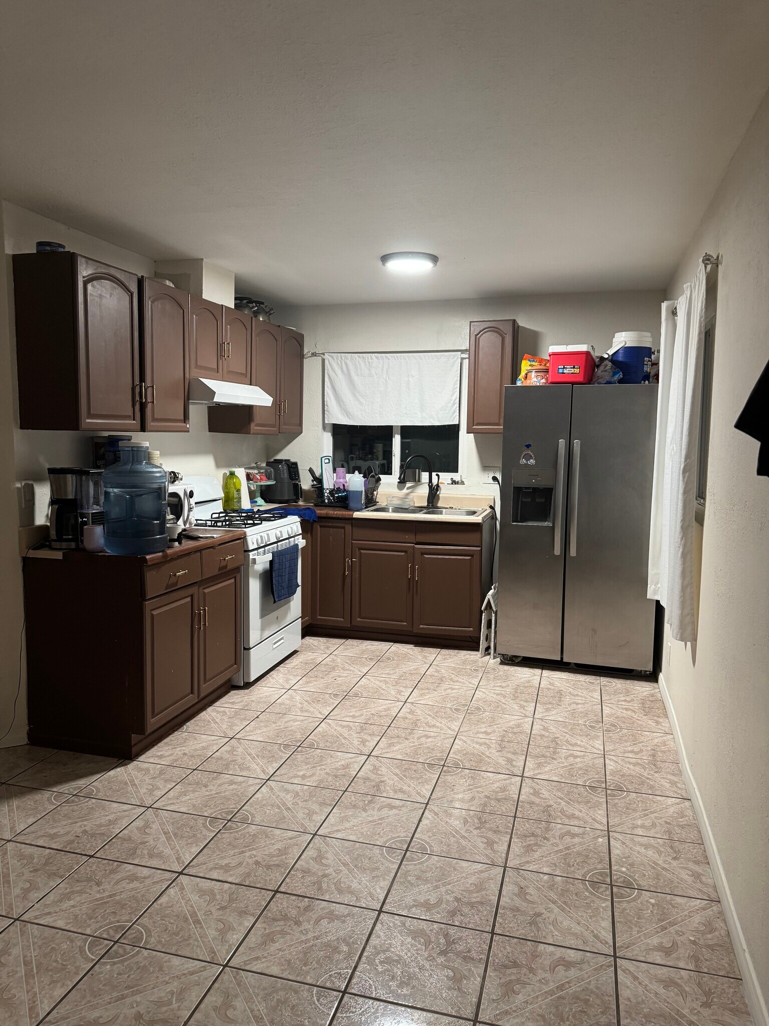 Building Photo - 18247 Bellflower St