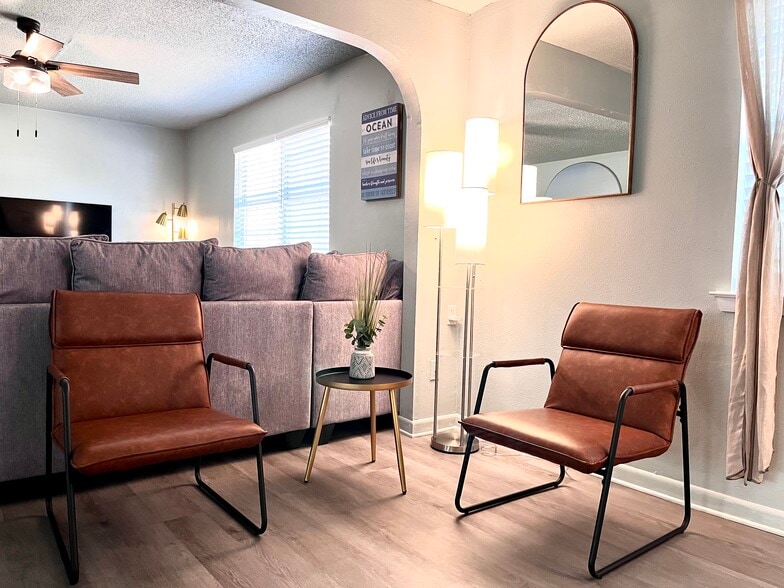 Building Photo - 2775 Bayview Way