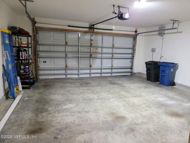 Building Photo - 108 Findhorn Ct