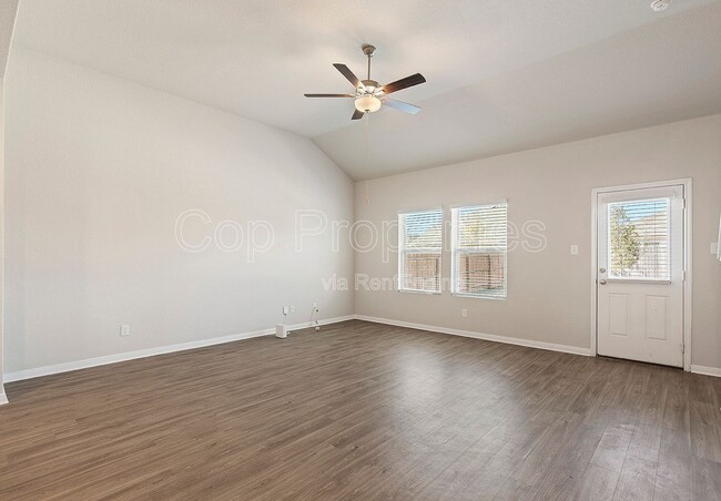 Building Photo - 5103 Topaz Bnd