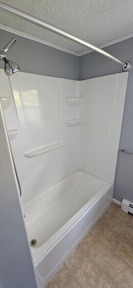 Building Photo - 978 Cilley Rd