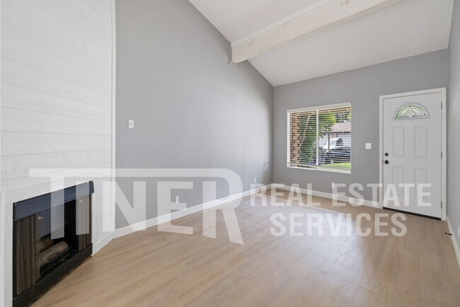 Building Photo - 4711 Large Oak Ct