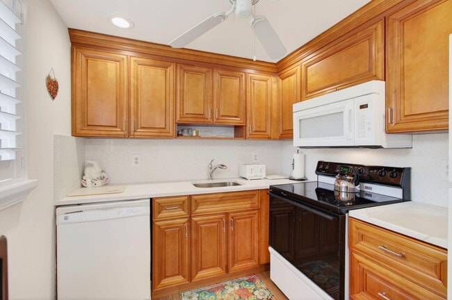 Building Photo - 213 Waterford Cresent