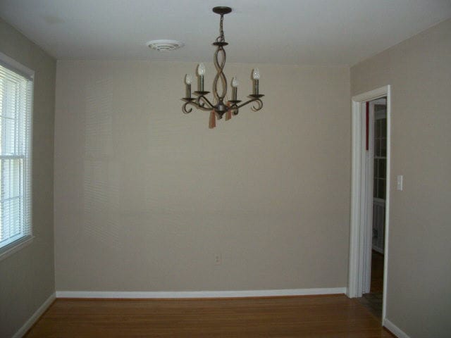 Building Photo - 1234 Evans Rd
