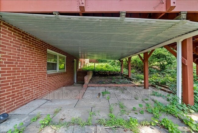 Building Photo - 3035 Hazelton St