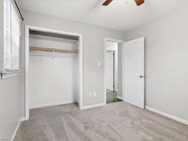 Building Photo - 13202 Aqueduct Dr