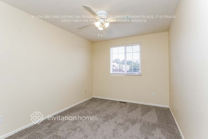 Building Photo - 1245 Legend Oak Dr