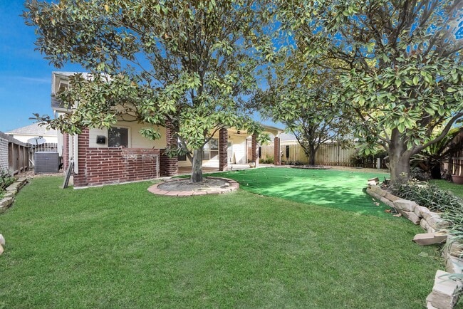 Building Photo - 18315 Brenwood Menor Dr