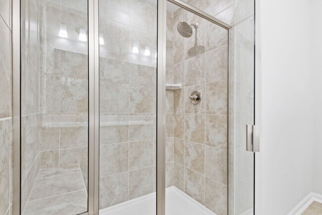 Building Photo - Well Appointed 3-Bedroom Townhome in Durham!