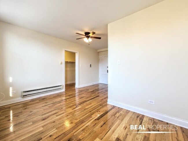 Building Photo - 0 bedroom in CHICAGO IL 60614
