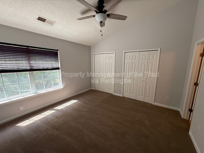 Building Photo - 255 Malamute Ln