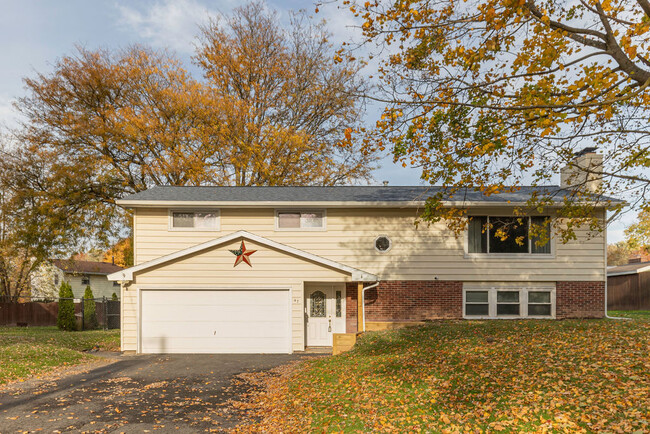 Building Photo - 47 Bayberry Cir