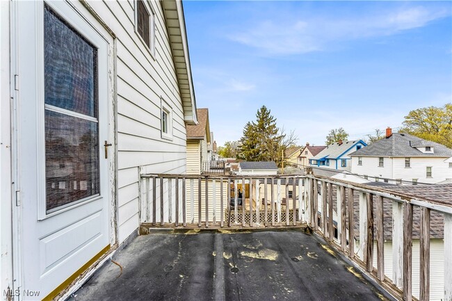 Building Photo - 1643 Wyandotte Ave