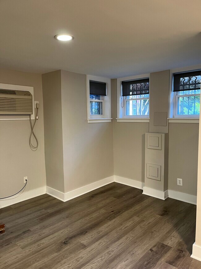 Building Photo - 1451 Harvard St NW