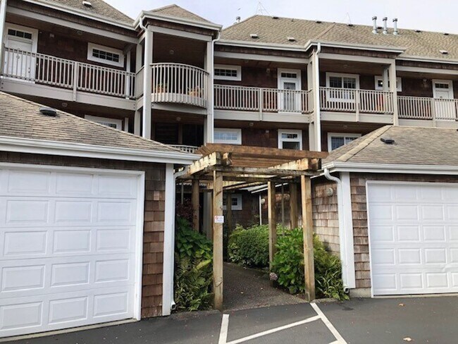 Building Photo - 1108 S Holladay Dr