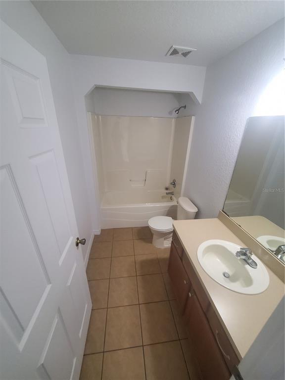 Building Photo - 6605 SW 129th Loop