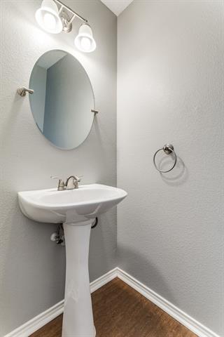 Building Photo - 9361 Sundial Dr