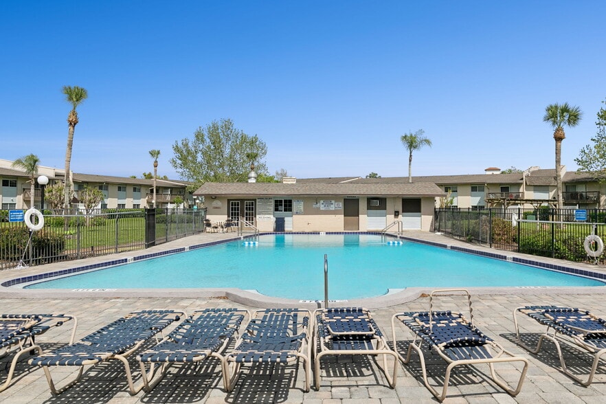 Building Photo - 1695 Lee Rd