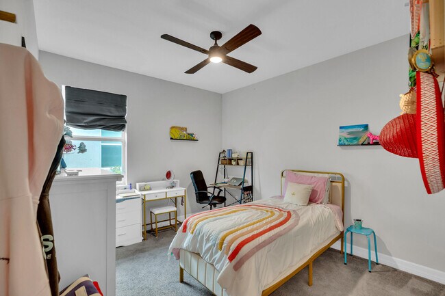 Building Photo - 10281 SW Captiva Dr