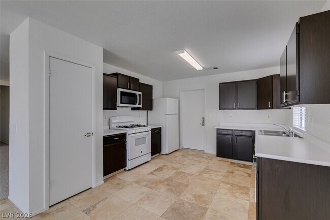 Building Photo - 5316 Jeremy David St