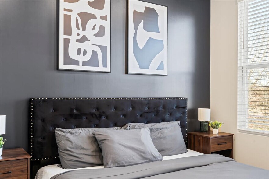 Building Photo - 1442 Hamilton St