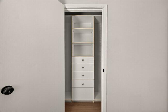 Building Photo - 5418 Darnell St