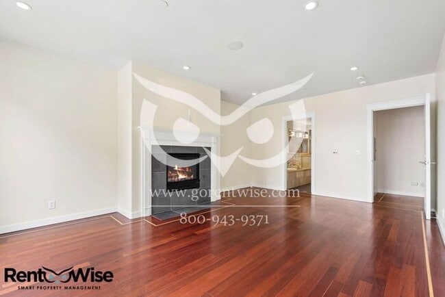 Building Photo - 727 Moraga St