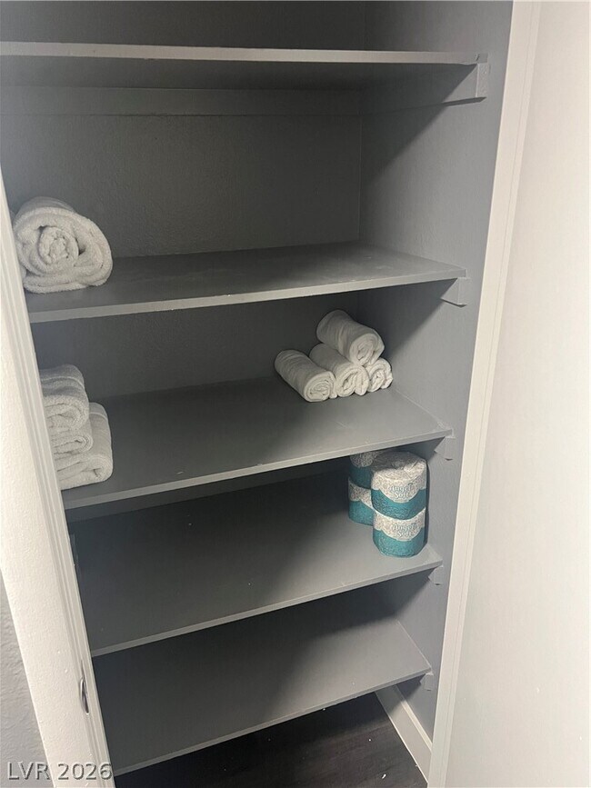 Building Photo - 3344 Medina Ct