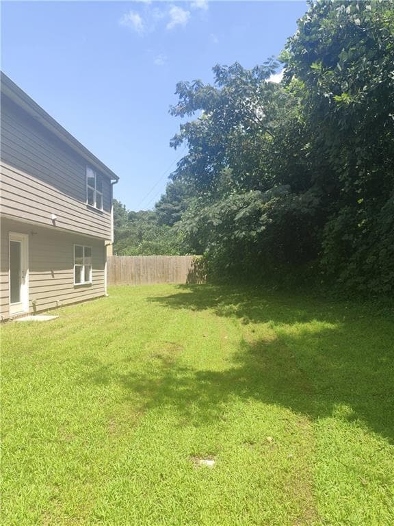 Building Photo - 5642 Laurel Ridge Dr