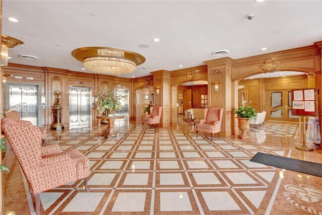 Building Photo - 700 Biltmore Way