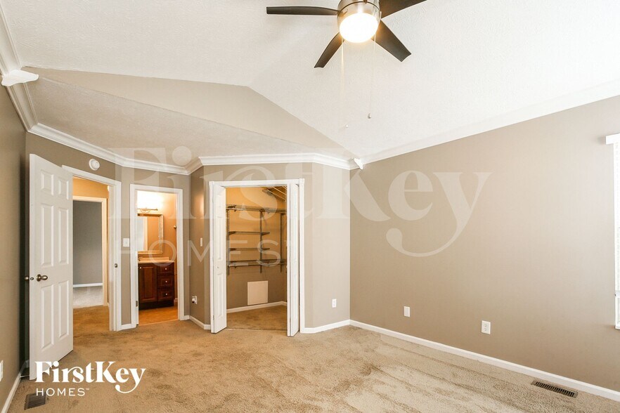 Building Photo - 5970 Polonius Dr