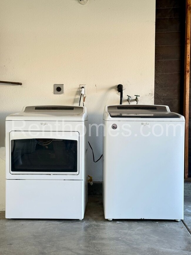 Building Photo - Mira Mesa, 8580-42 New Salem St, Gated Dev...