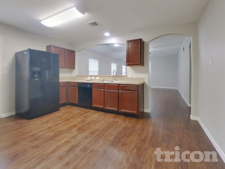 Building Photo - 21419 Palma Grove Way