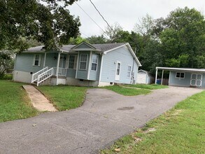 Building Photo - Mount Juliet three bedroom two bath in the...